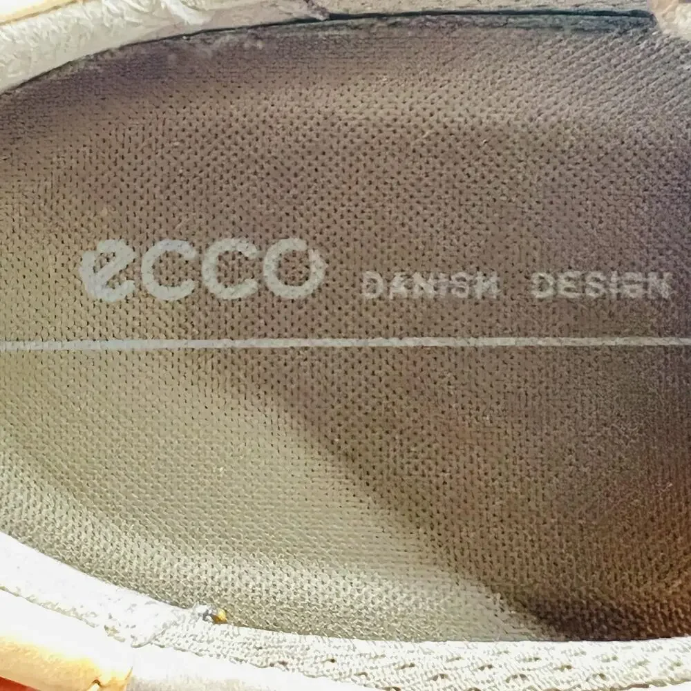ECCO Shoes Mens 9.5 Brown Leather Soft Classic Lace Up Low Top Casual Sneakers
